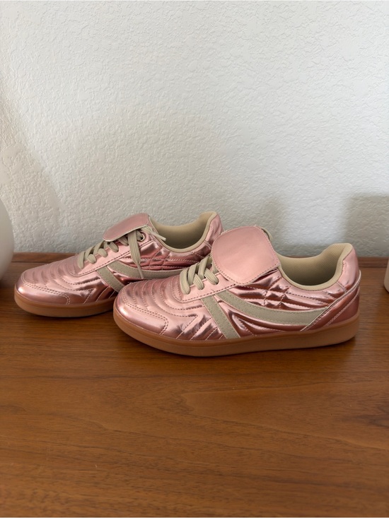 Steve Madden Shoes - Steve Madden Madrid Pink